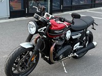 Gebrauchtmotorrad Triumph Speed Twin 1200 