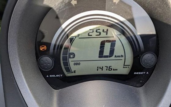 Gebrauchtmotorrad Yamaha NMAX 125 - Bild 3 Gebrauchtmotorrad Yamaha NMAX 125 - Bild 3