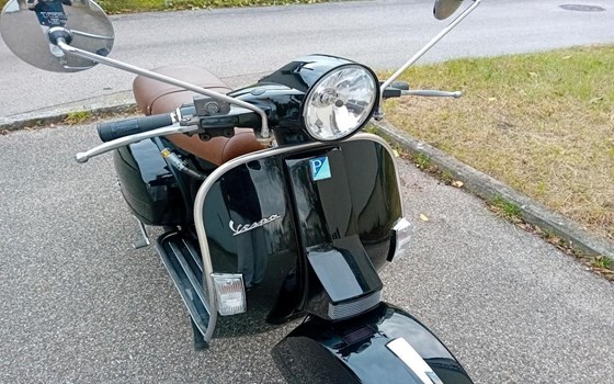 Gebrauchtmotorrad Vespa PX 125 - Bild 7 Gebrauchtmotorrad Vespa PX 125 - Bild 7