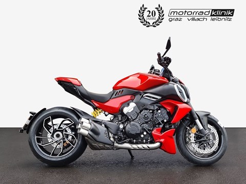 Ducati Diavel V4