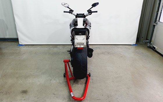 Gebrauchtmotorrad Ducati Diavel Carbon - Bild 5