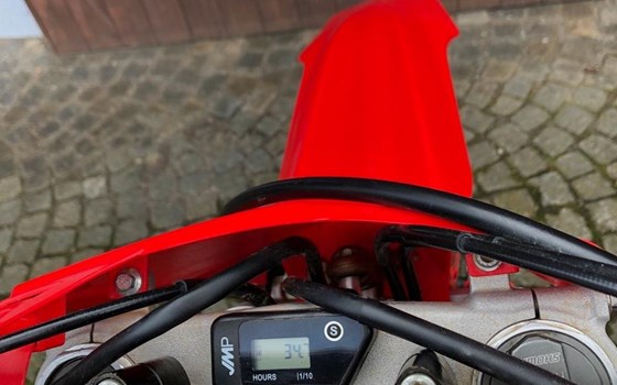 Gebrauchtmotorrad Honda CRF250R - Bild 5 Gebrauchtmotorrad Honda CRF250R - Bild 5