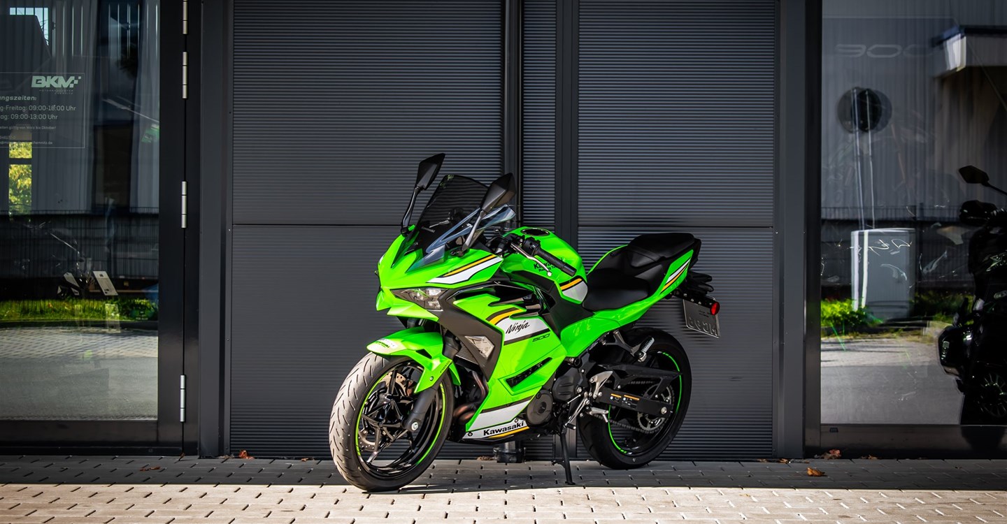 Zum Vergrößern bitte anklicken! Angebot Kawasaki Ninja 500 SE