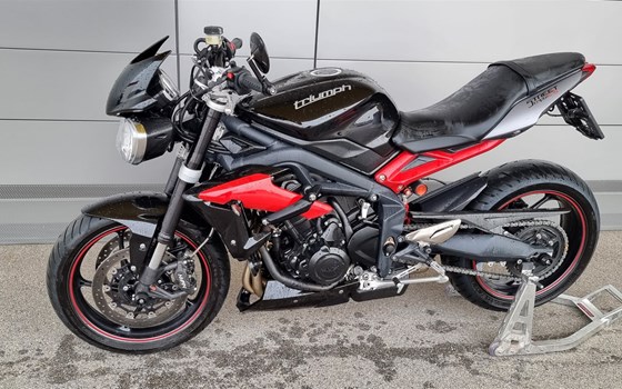 Gebrauchtmotorrad Triumph Street Triple 675 R - Bild 5 Gebrauchtmotorrad Triumph Street Triple 675 R - Bild 5