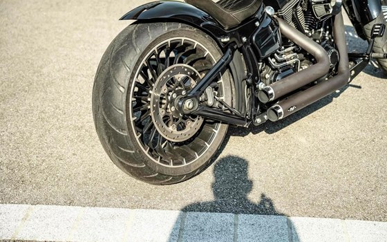 Gebrauchtmotorrad Harley-Davidson Softail Breakout 117 - Bild 3 Gebrauchtmotorrad Harley-Davidson Softail Breakout 117 - Bild 3
