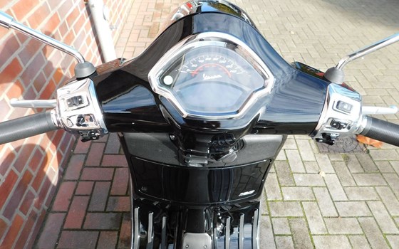 Neufahrzeug Vespa GTS 125 Super - Bild 10