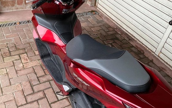 Gebrauchtmotorrad Honda PCX125 - Bild 4 Gebrauchtmotorrad Honda PCX125 - Bild 4