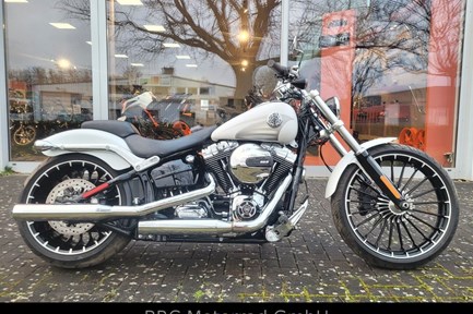 Harley-Davidson Softail Breakout FXBR