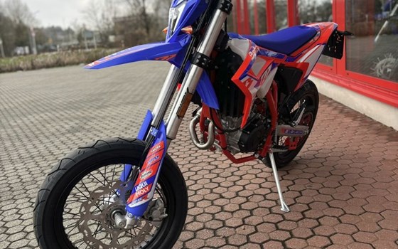 Neufahrzeug Beta RR 125 4T SM - Bild 11