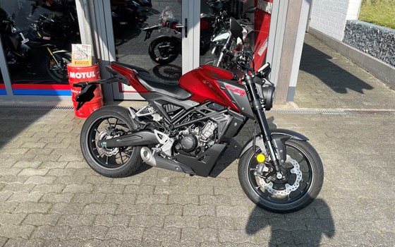 Neufahrzeug Honda CB125R - Bild 1