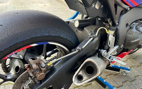 Gebrauchtmotorrad Honda CBR1000RR Fireblade - Bild 2