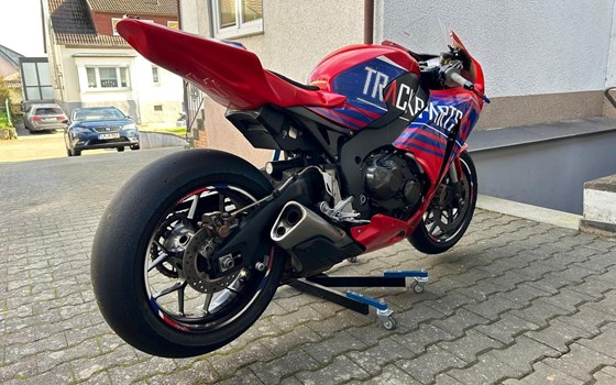 Gebrauchtmotorrad Honda CBR1000RR Fireblade - Bild 4