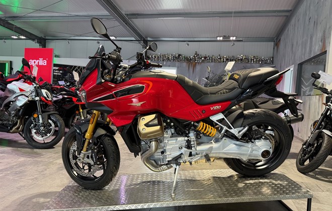 Moto Guzzi V100 Mandello