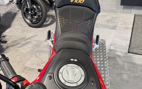 Neufahrzeug Moto Guzzi V100 Mandello S - Bild 4