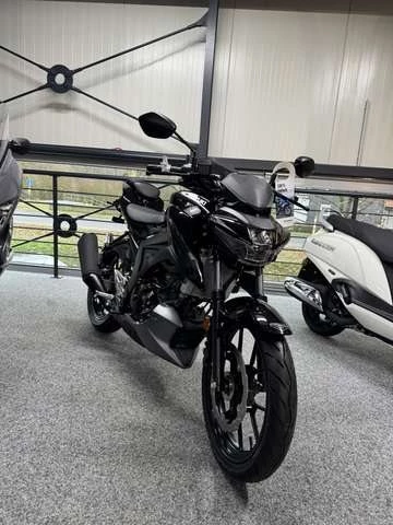 Suzuki GSX-S125 mit TZ 8.11.24 /4 Jahre GA/Tankrucksack/PV 370,-