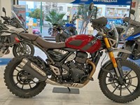 Triumph Scrambler 400 X