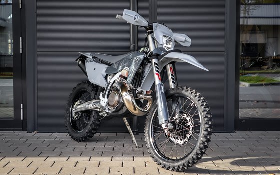 Neufahrzeug Husqvarna TE 300 PRO - Bild 5