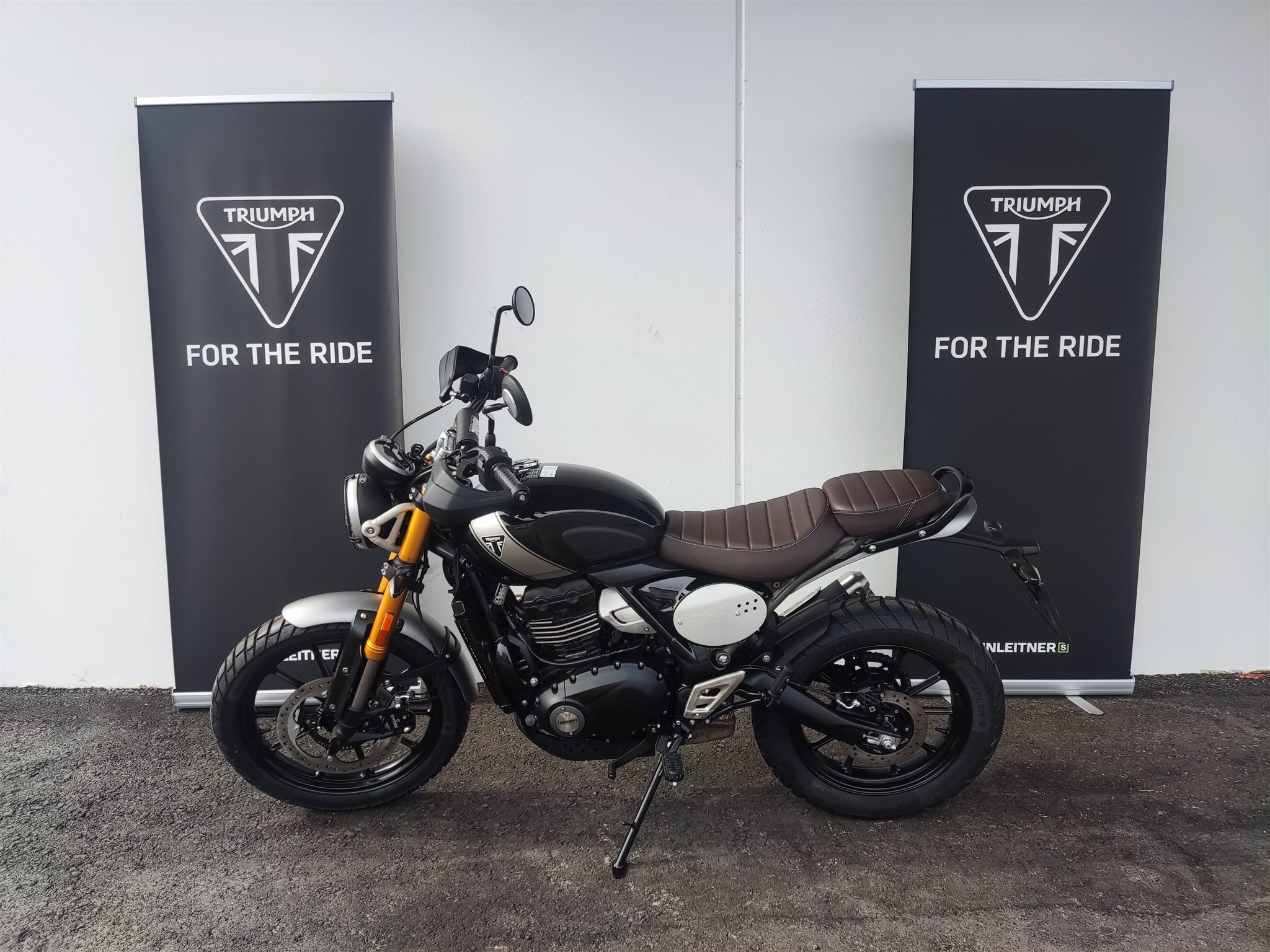 Triumph Scrambler 400 X