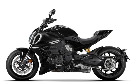 Gebrauchtmotorrad Ducati Diavel V4 - Bild 2