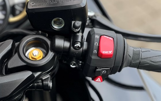 Neufahrzeug Suzuki GSX 1300 R - Bild 8