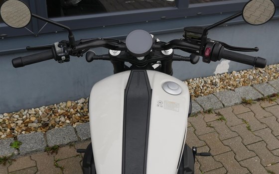 Neufahrzeug Benda Darkflag 500i V4 - Bild 17