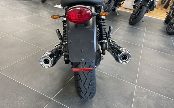 Gebrauchtmotorrad Moto Guzzi V7 III Stone - Bild 12
