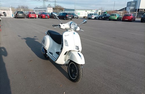 Neumotorrad Vespa GTS 300 hpe Super