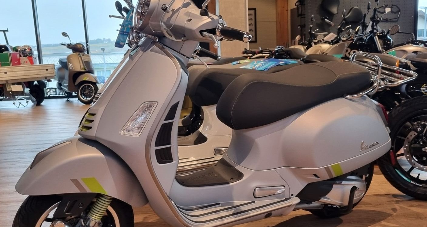 Angebot Vespa GTS 300 hpe Super Tech