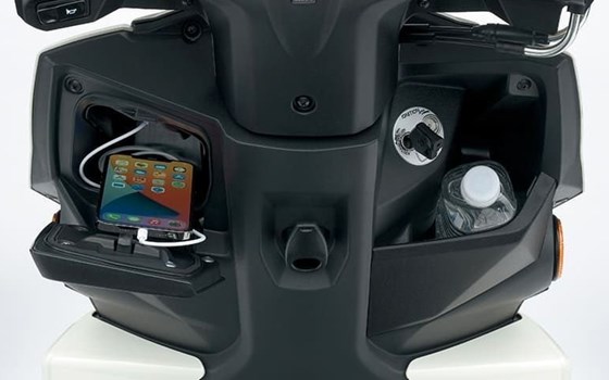 Gebrauchtmotorrad Suzuki Avenis 125 - Bild 4