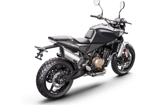 Gebrauchtmotorrad Husqvarna Svartpilen 801 - Bild 2