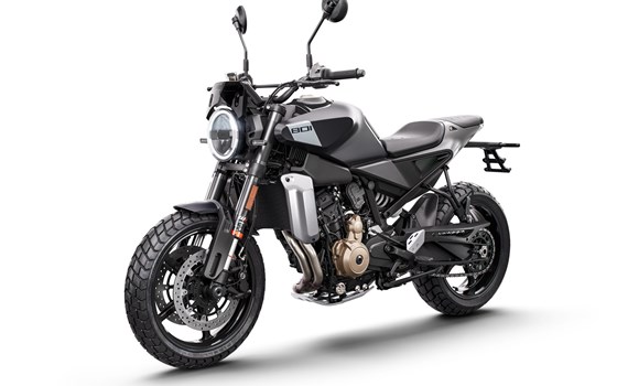 Gebrauchtmotorrad Husqvarna Svartpilen 801 - Bild 5