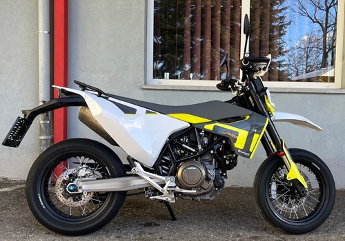 Husqvarna 701 Supermoto