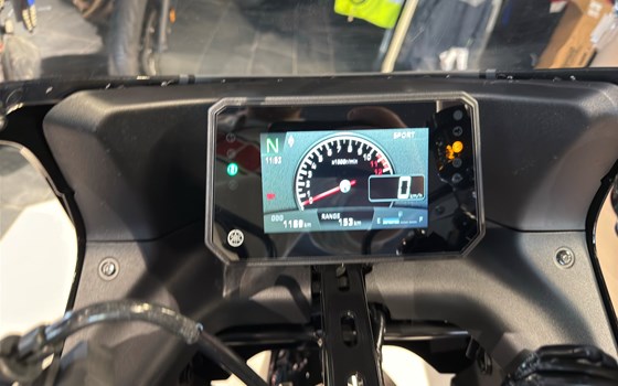 Gebrauchtmotorrad Yamaha XSR900 GP - Bild 10