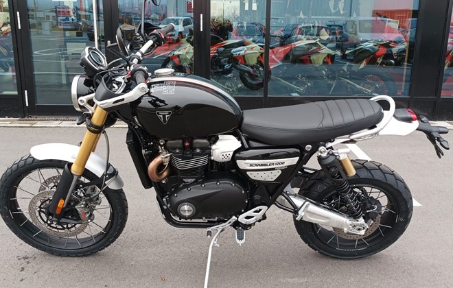 Triumph Scrambler 1200 XE