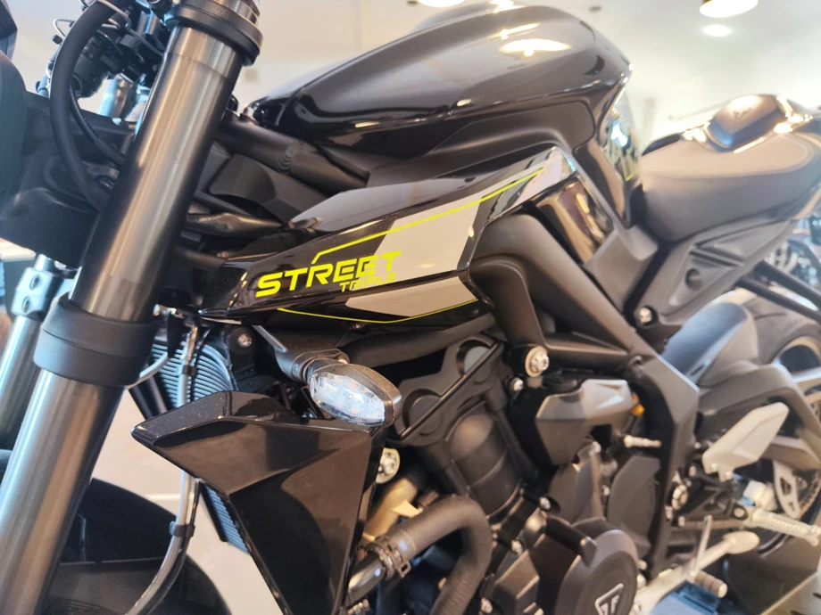 Angebot Triumph Street Triple 765 RS Bild 3: Angebot Triumph Street Triple 765 RS