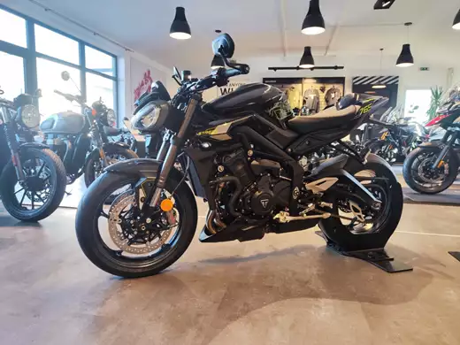 Triumph Street Triple 765 RS<br />Phantom Black, AKTIONSPREIS, SOFORT VERFÜGBAR!!!