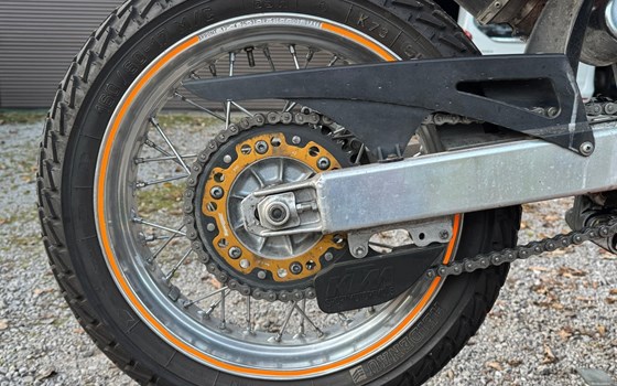 Gebrauchtmotorrad KTM 640 LC4 - Bild 14