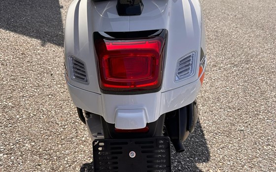 Neufahrzeug Vespa GTS 310 SuperSport - Bild 6 Neufahrzeug Vespa GTS 310 SuperSport - Bild 6