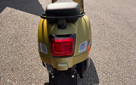 Neufahrzeug Vespa GTS 310 SuperSport - Bild 8 Neufahrzeug Vespa GTS 310 SuperSport - Bild 8