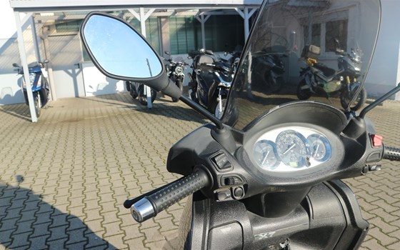 Gebrauchtmotorrad Piaggio X7 125 - Bild 9