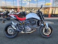 Neumotorrad Ducati Monster + Teilzahlung . € 149 mit Garantie