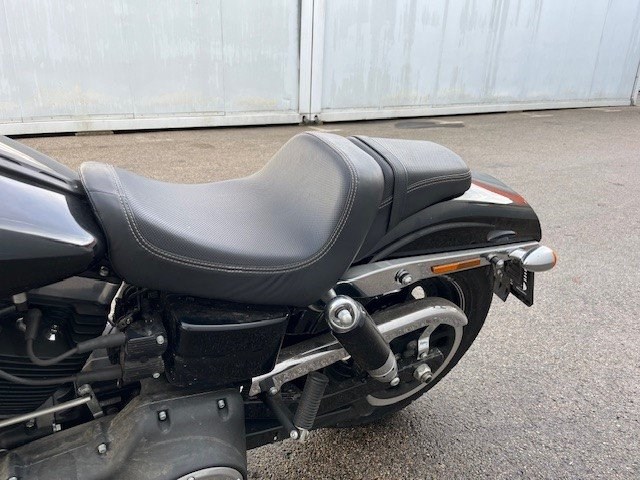 Harley-Davidson Dyna Fat Bob FXDF (Vivid Black) - Bild 10