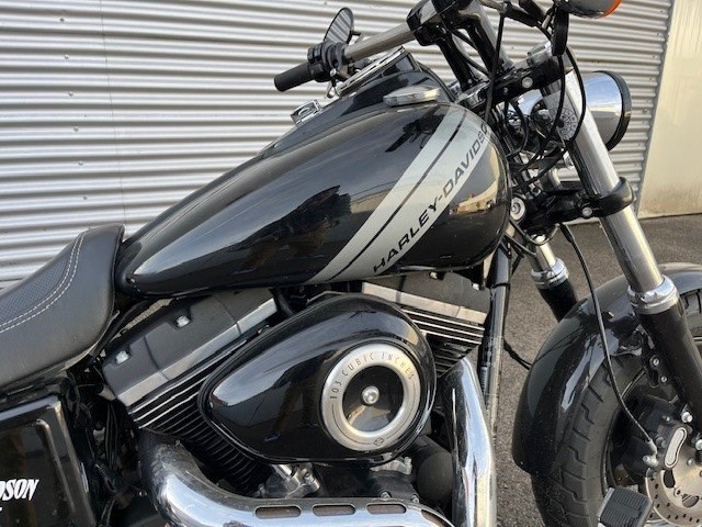 Harley-Davidson Dyna Fat Bob FXDF (Vivid Black) - Bild 2