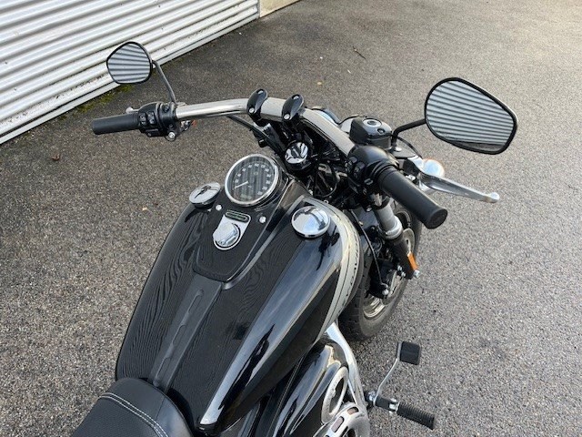 Harley-Davidson Dyna Fat Bob FXDF (Vivid Black) - Bild 4