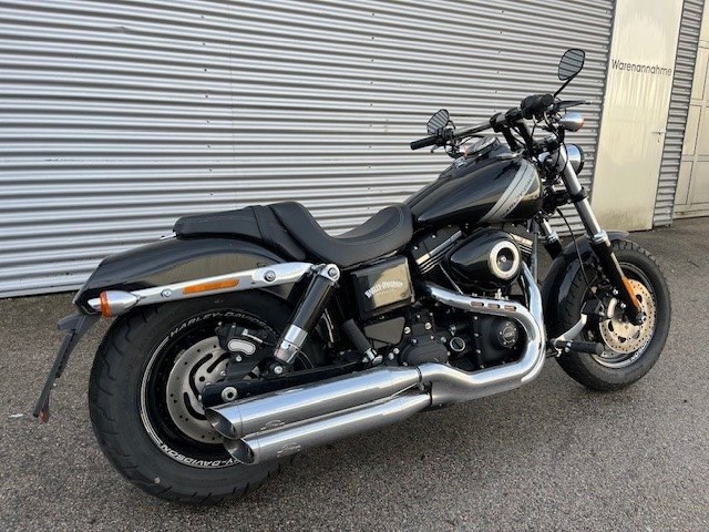 Harley-Davidson Dyna Fat Bob FXDF (Vivid Black) - Bild 6