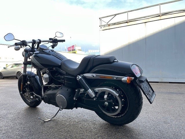 Harley-Davidson Dyna Fat Bob FXDF (Vivid Black) - Bild 8