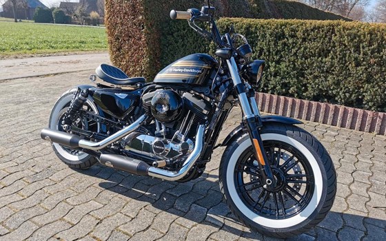 Gebrauchtmotorrad Harley-Davidson Sportster XL 1200XS Forty-Eight Special - Bild 1