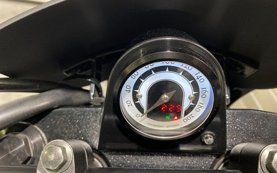 Gebrauchtmotorrad Yamaha SCR950 - Bild 6