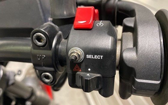 Gebrauchtmotorrad Yamaha SCR950 - Bild 7