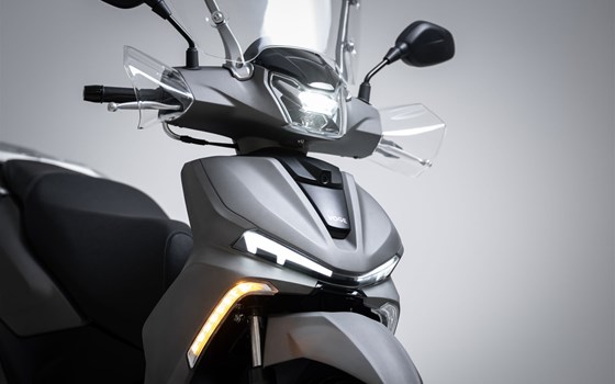 Neufahrzeug Voge SR16 125i - Bild 4